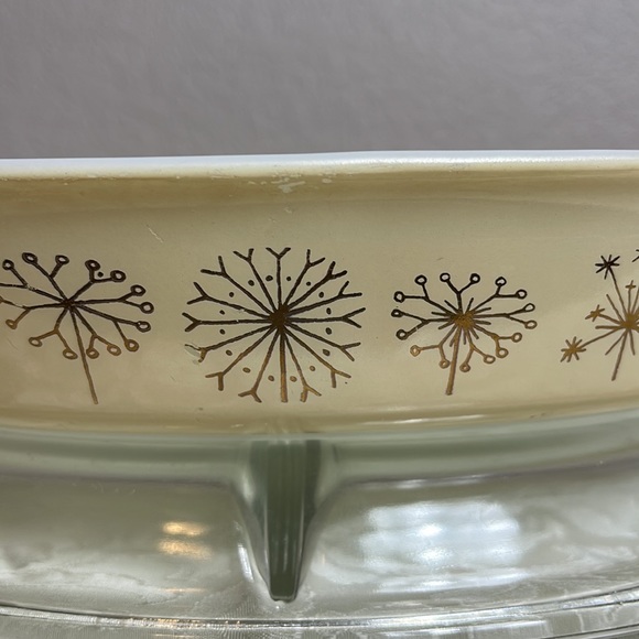 Pyrex Vintage Dandelion Gold & Cream Divided Dish With Lid - Picture 7 of 16